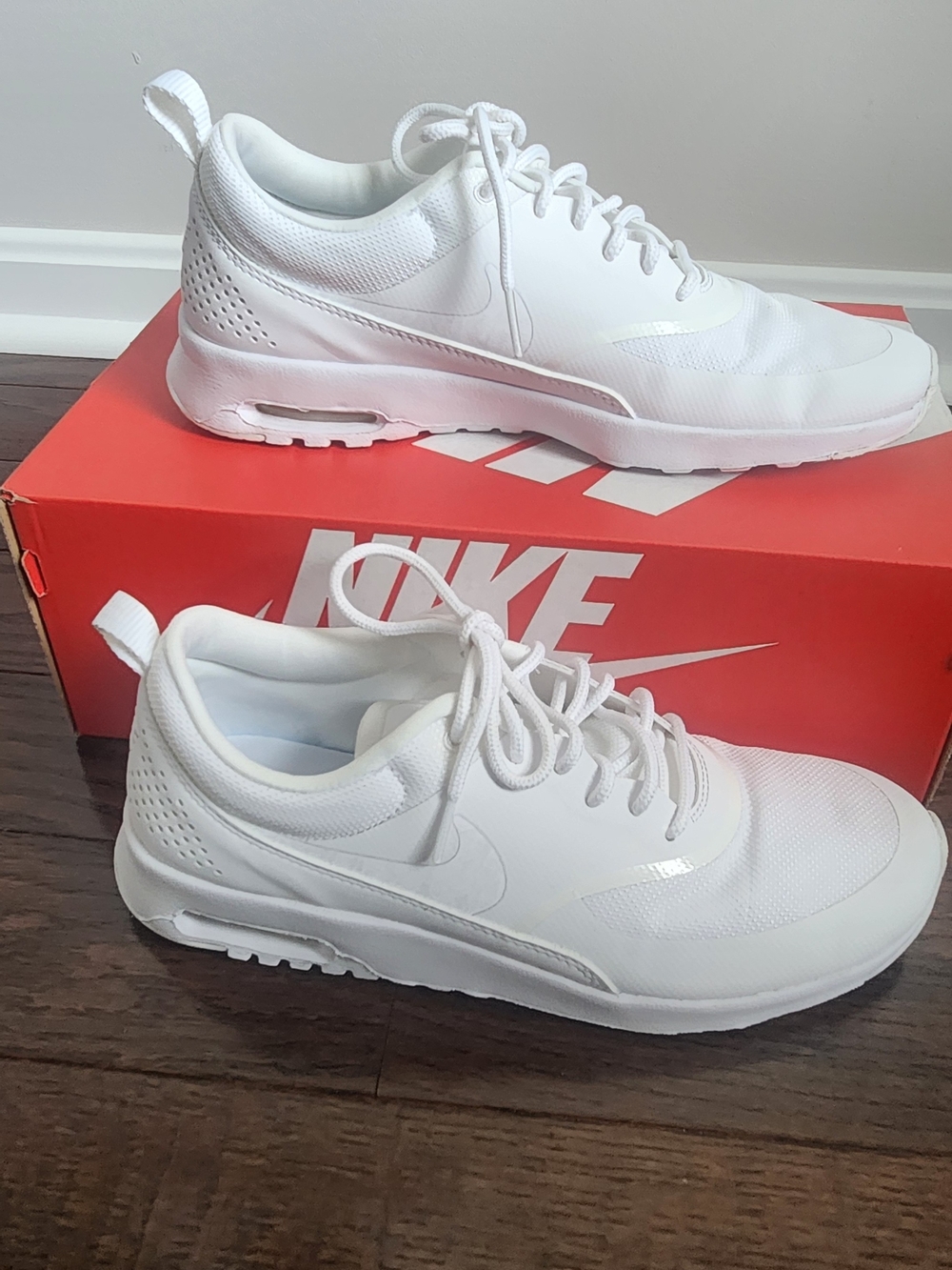 Nike All-White Air Max Thea